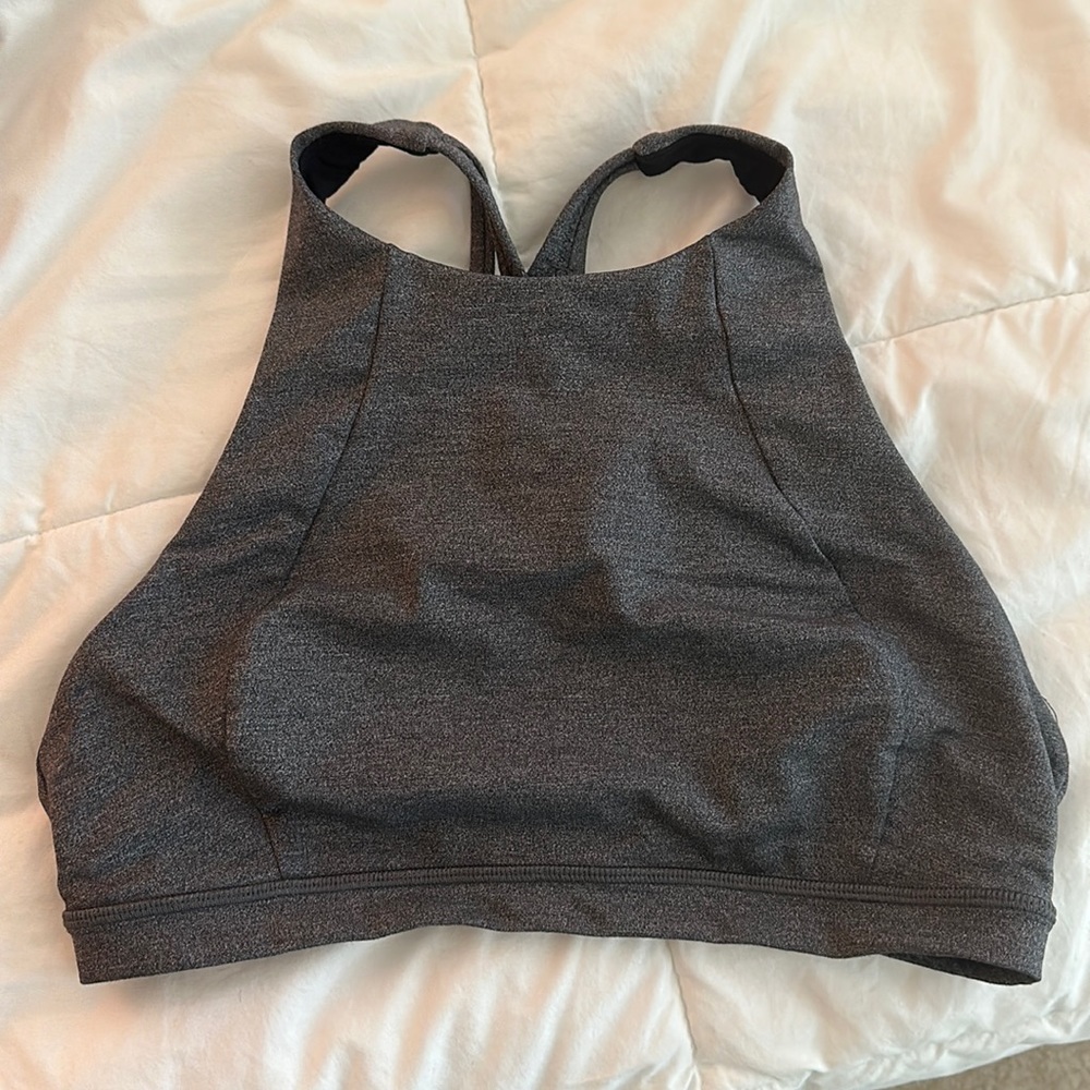 High neck Lululemon Sports Bra - Size 6